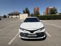 Toyota Camry 2020 года за 14 000 000 тг. в Алматы