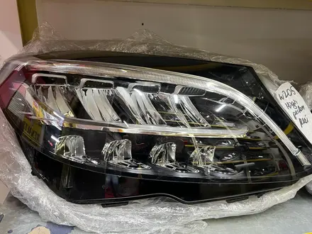 Передние Фары Mercedes — Benz W205 рестайлинг High Performance за 1 000 тг. в Алматы – фото 2