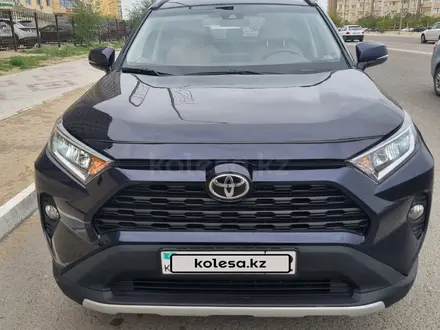 Toyota RAV4 2022 года за 15 000 000 тг. в Актау