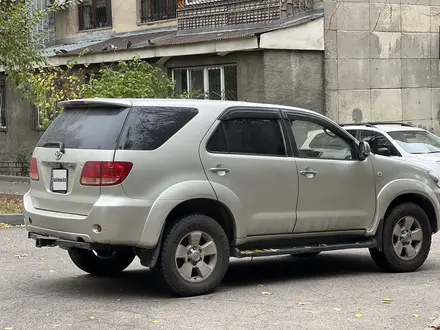 Toyota Fortuner 2005 года за 7 000 000 тг. в Алматы – фото 6