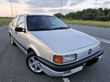 Volkswagen Passat 1993 годаүшін600 000 тг. в Тараз