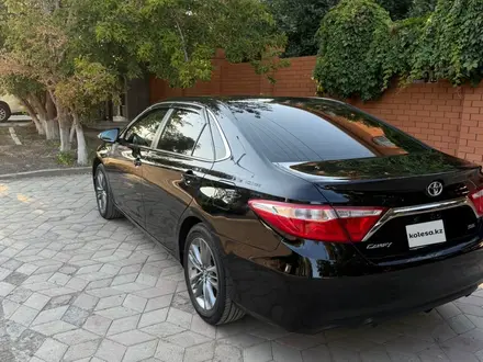 Toyota Camry 2017 года за 6 500 000 тг. в Атырау – фото 5
