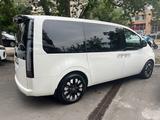 Hyundai Staria 2024 года за 22 800 000 тг. в Алматы – фото 4