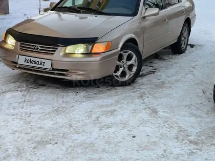 Toyota Camry 1999 года за 3 500 000 тг. в Талдыкорган – фото 2