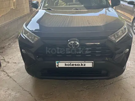 Toyota RAV4 2020 года за 13 500 000 тг. в Шымкент