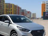 Hyundai Accent 2018 года за 6 690 000 тг. в Астана – фото 2