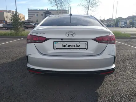 Hyundai Accent 2020 года за 8 600 000 тг. в Караганда – фото 2