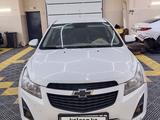 Chevrolet Cruze 2012 года за 2 300 000 тг. в Атырау – фото 2