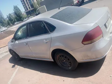 Volkswagen Polo 2015 года за 1 600 000 тг. в Астана – фото 3