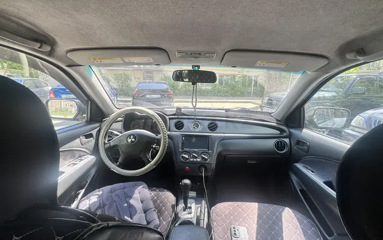 Mitsubishi Outlander 2003 годаүшін3 000 000 тг. в Алматы