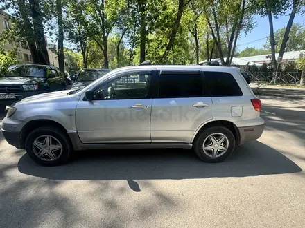 Mitsubishi Outlander 2003 года за 3 000 000 тг. в Алматы – фото 2