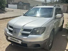Mitsubishi Outlander, 2005