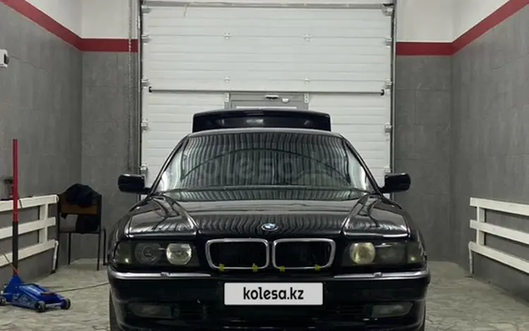 BMW 740 1996 года за 3 200 000 тг. в Атырау
