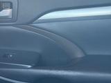Toyota Highlander 2017 года за 18 500 000 тг. в Уральск – фото 4