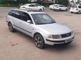 Volkswagen Passat 1999 годаfor2 250 000 тг. в Алматы – фото 2