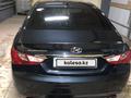 Hyundai Sonata 2012 годаfor5 500 000 тг. в Атырау – фото 2