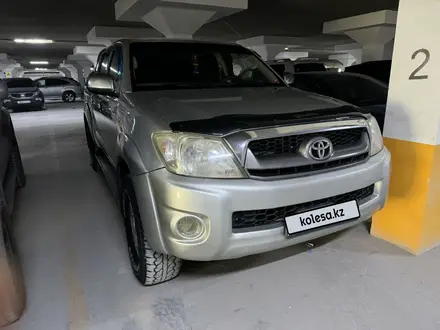 Toyota Hilux 2010 года за 7 500 000 тг. в Актау