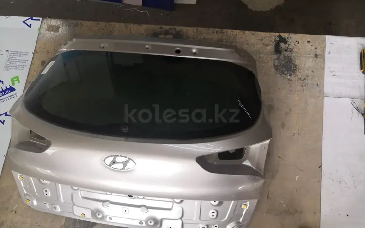 Дверь багажника со стекломүшін180 000 тг. в Астана