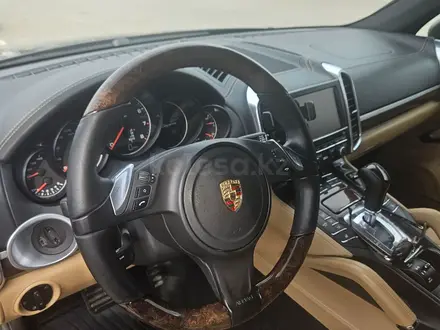 Porsche Cayenne 2013 года за 15 500 000 тг. в Алматы – фото 5