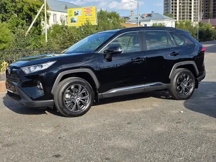 Toyota RAV4 2024 года за 21 990 000 тг. в Петропавловск – фото 14