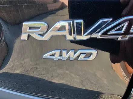 Toyota RAV4 2024 года за 21 990 000 тг. в Петропавловск – фото 24