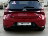 Hyundai i20 2023 года за 6 900 000 тг. в Караганда – фото 2