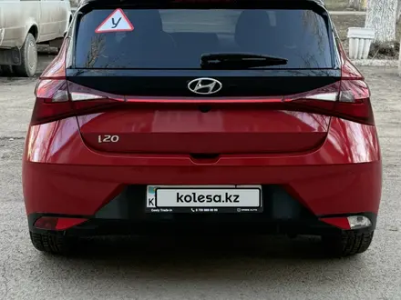 Hyundai i20 2023 года за 6 900 000 тг. в Караганда – фото 2