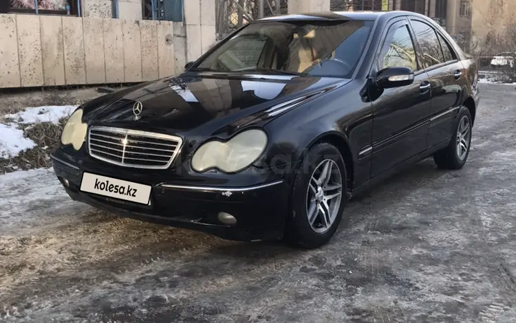 Mercedes-Benz C 200 2001 годаfor2 800 000 тг. в Алматы