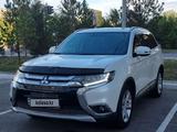 Mitsubishi Outlander 2015 года за 7 900 000 тг. в Караганда – фото 2