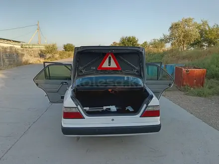 Mercedes-Benz E 230 1989 года за 1 300 000 тг. в Шымкент – фото 14