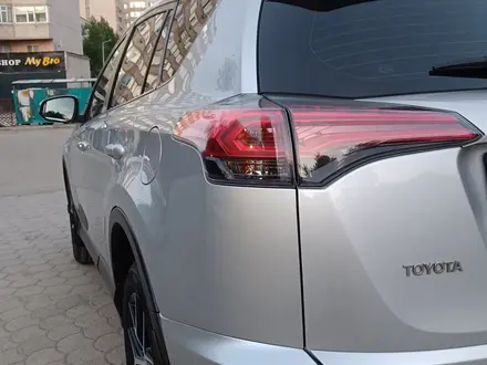 Toyota RAV4 2019 года за 11 900 000 тг. в Актобе – фото 7