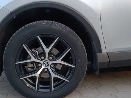 Toyota RAV4 2019 года за 11 900 000 тг. в Актобе – фото 19