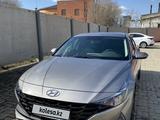 Hyundai Elantra 2021 года за 10 800 000 тг. в Актобе – фото 2