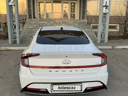 Hyundai Sonata 2023 года за 16 500 000 тг. в Костанай – фото 24