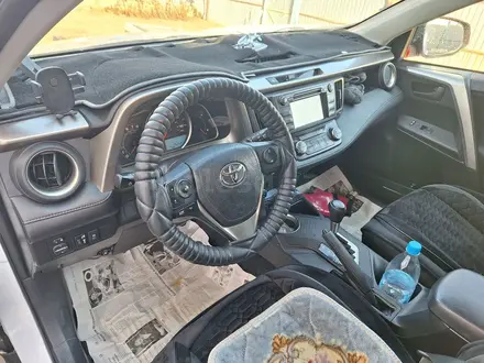 Toyota RAV4 2013 года за 7 200 000 тг. в Актобе – фото 4