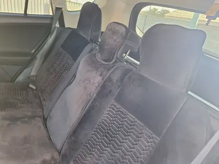 Toyota RAV4 2013 года за 7 200 000 тг. в Актобе – фото 6