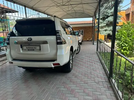 Toyota Land Cruiser Prado 2019 года за 23 000 000 тг. в Алматы – фото 6