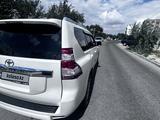 Toyota Land Cruiser Prado 2013 года за 15 489 000 тг. в Актау – фото 2
