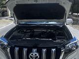 Toyota Land Cruiser Prado 2013 года за 15 489 000 тг. в Актау – фото 5