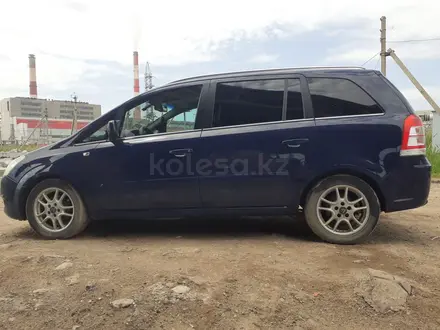 Opel Zafira 2010 года за 5 000 000 тг. в Астана – фото 2