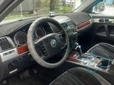 Volkswagen Touareg 2006 года за 6 000 000 тг. в Алматы