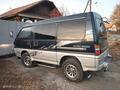 Mitsubishi Delica 1997 годаүшін3 000 000 тг. в Усть-Каменогорск – фото 6