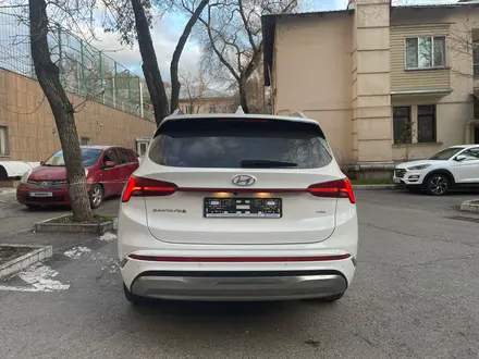 Hyundai Santa Fe 2022 года за 19 500 000 тг. в Алматы – фото 8