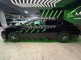 Toyota Camry 2023 года за 14 000 000 тг. в Астана – фото 3