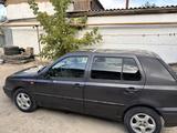 Volkswagen Golf 1993 годаүшін800 000 тг. в Тараз