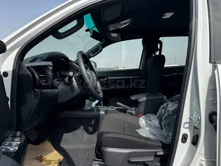 Toyota Hilux 2025 года за 32 000 000 тг. в Алматы – фото 11
