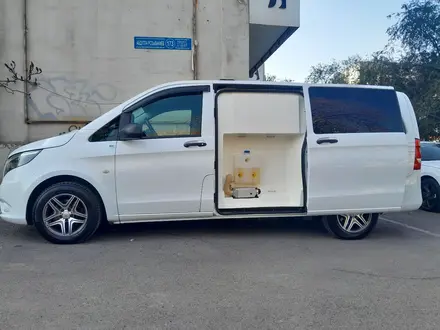 Mercedes-Benz Vito 2018 года за 12 500 000 тг. в Алматы – фото 12