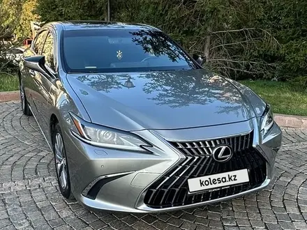 Lexus ES 250 2019 годаүшін21 000 000 тг. в Алматы