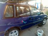 Mitsubishi Space Runner 1995 годаүшін350 000 тг. в Астана