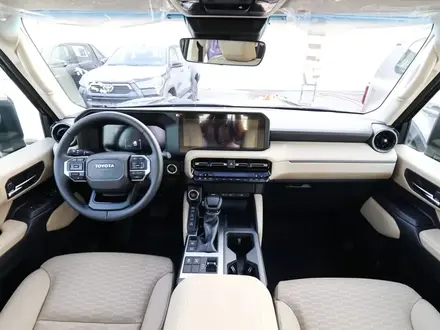 Toyota Land Cruiser Prado Prestige 2024 года за 26 150 000 тг. в Алматы – фото 3